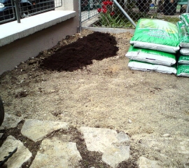 Před položením travního koberce